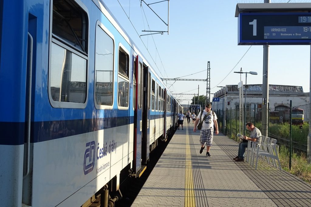 Czech Republic Opens Borders with Austria and Germany; Negative Tests Will Be Necessary Czech Republic Opens Borders with Austria and Germany; Negative Tests Will Be Necessary
