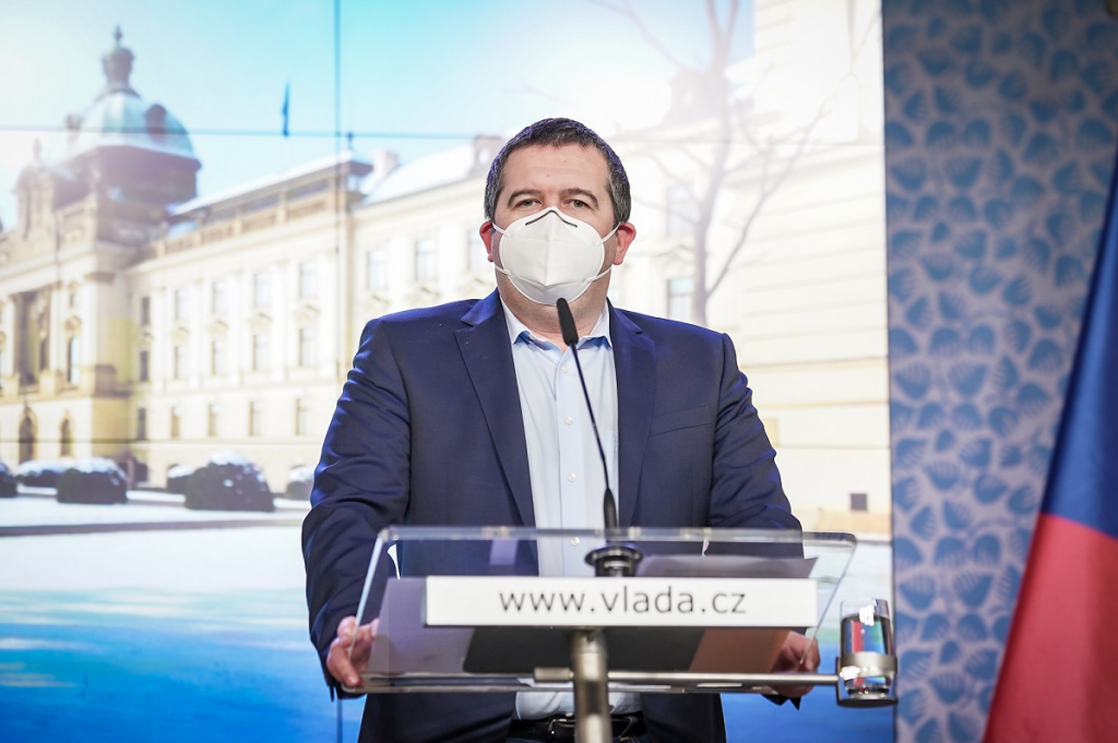 Police, Soldiers, and Firefighters Who Served During Pandemic To Receive Reward of CZK 20,000 Police, Soldiers, and Firefighters Who Served During Pandemic To Receive Reward of CZK 20,000