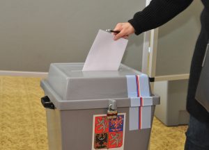 Czechs Go To Polls To Elect Municipal Representatives and One-Third of Senators