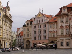 Prague Mayor Annuls Ban On Cars Entering Old Town During Night Hours